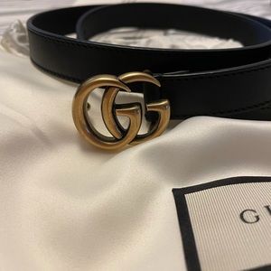 Women’s Gucci skinny belt double G